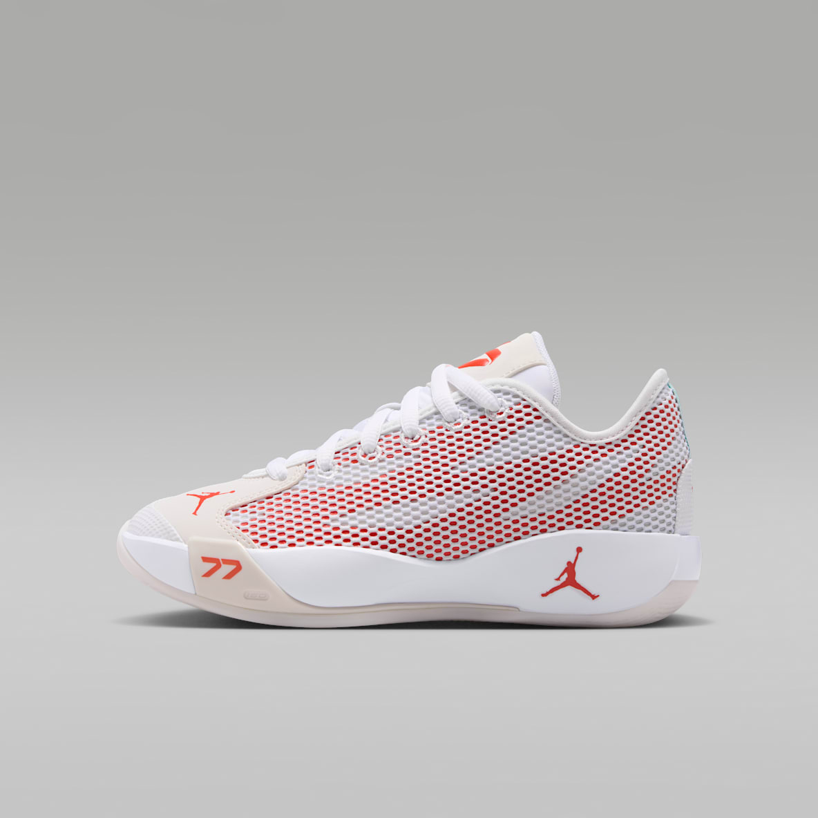Jordan White Luka Doncic Shoes. Nike JP